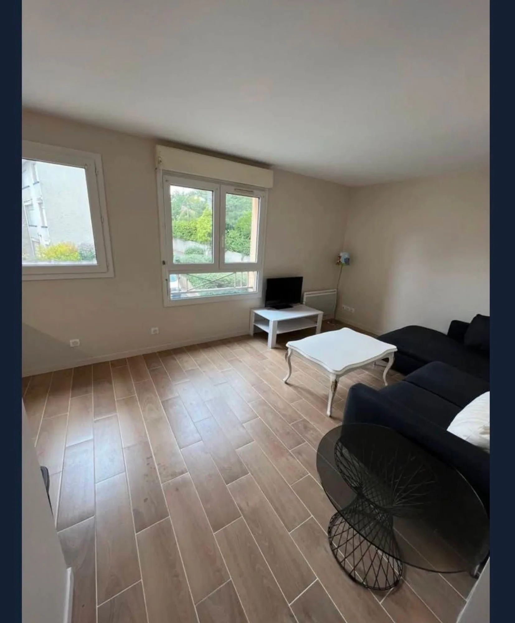 OSNY CENTRE – STUDIO RÉNOVÉ À DEUX PAS D...